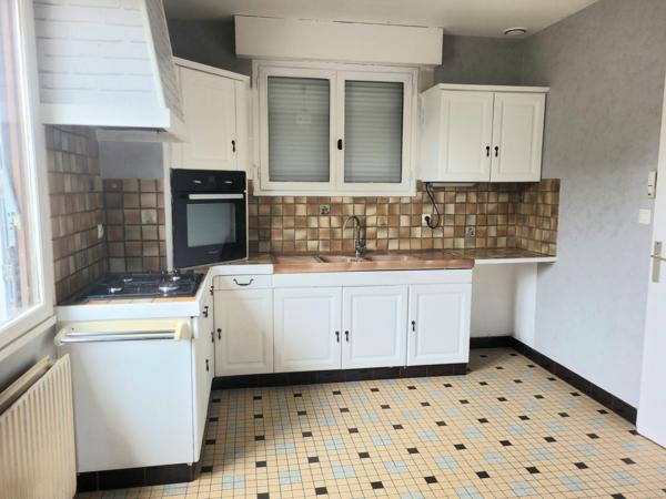 À vendre - Maison traditionnelle, 4 pièces située à Château-Renault (37110)