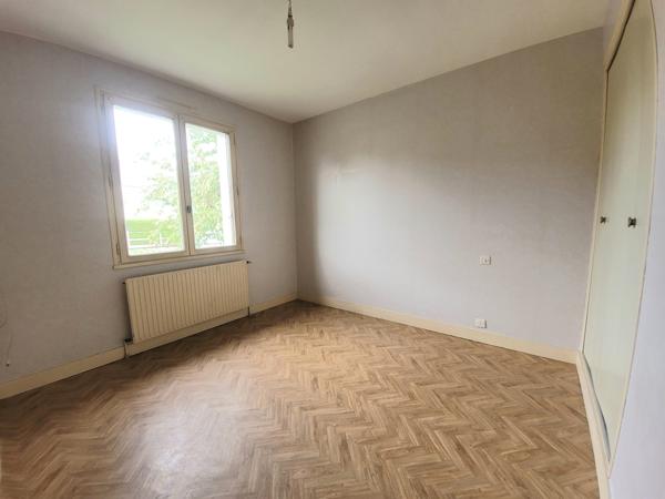 À vendre - Maison traditionnelle, 4 pièces située à Château-Renault (37110)