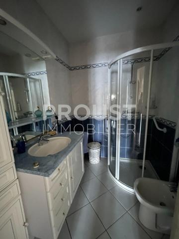 En exclusivité quartier souché, maison de 128 m² avec jardin et garage.