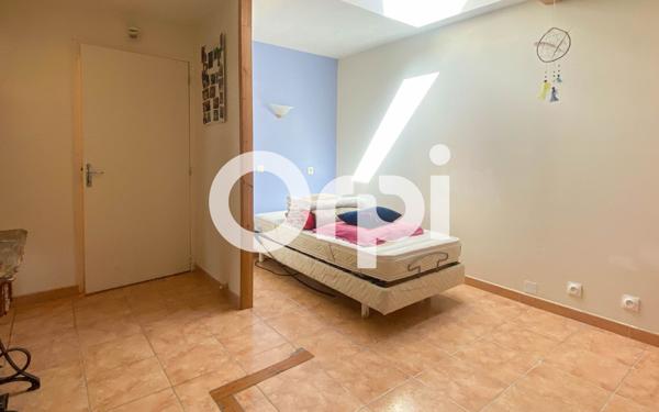 Maison à vendre    7 pièces •  Nueil-sur-Layon