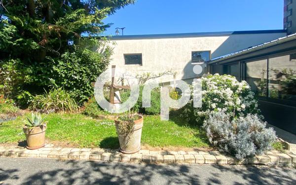 Maison à vendre    7 pièces •  Nueil-sur-Layon