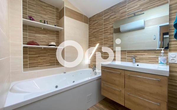 Maison à vendre    7 pièces •  Nueil-sur-Layon