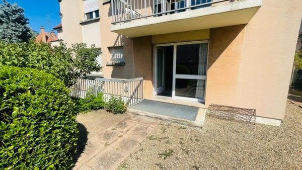 Appartement de plain pied avec terrasse