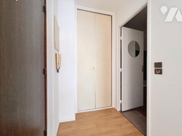 Studio en rez-de-chaussée avec parking au cœur du 20ème arrondissement