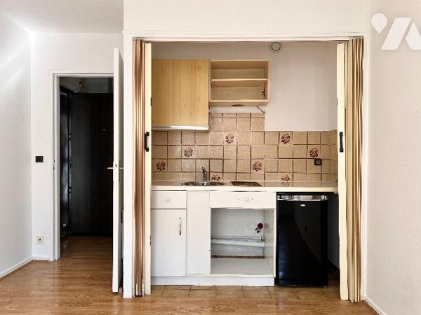 Studio en rez-de-chaussée avec parking au cœur du 20ème arrondissement