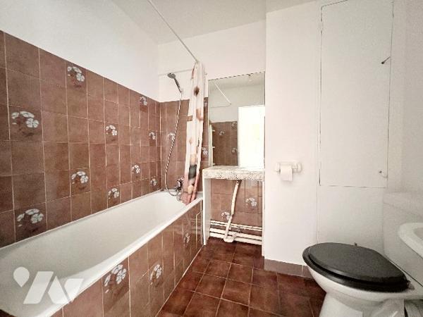 Studio en rez-de-chaussée avec parking au cœur du 20ème arrondissement