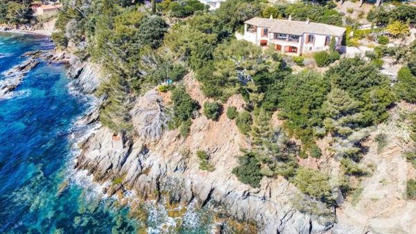 maison à vendre 6 pièces - 210 m2 LA CROIX VALMER - 83
