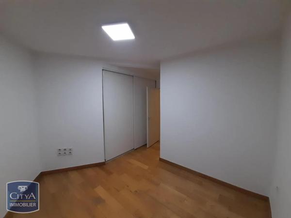 Appartement à louer 4 pièces 103m²