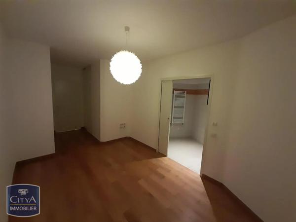 Appartement à louer 4 pièces 103m²