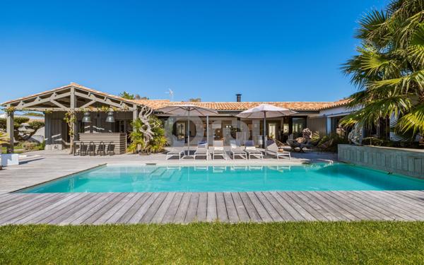 Maison à vendre    6 pièces •  Sainte-Marie-de-Ré