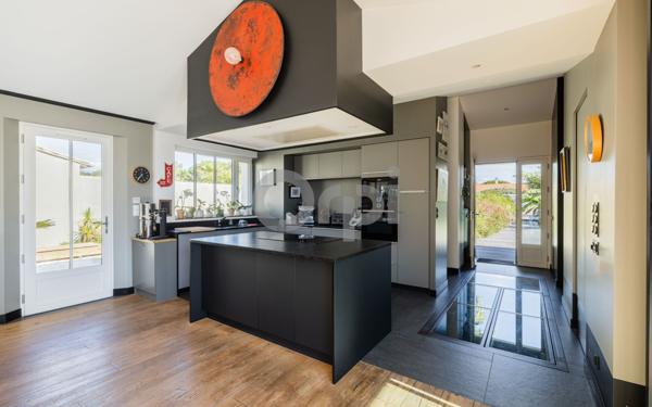 Maison à vendre    6 pièces •  Sainte-Marie-de-Ré