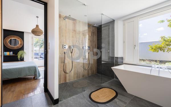 Maison à vendre    6 pièces •  Sainte-Marie-de-Ré