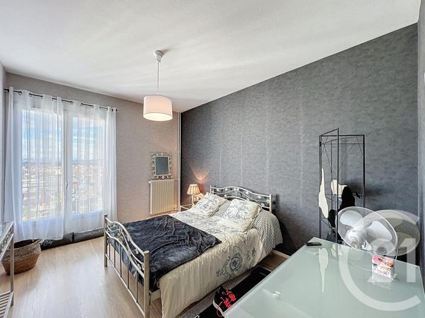 Appartement F4 à vendre  4 pièces - 105 m2 COURNON D AUVERGNE - 63