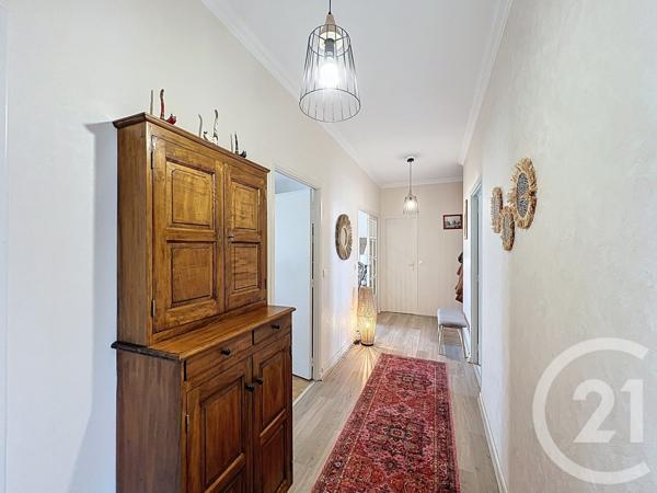 Appartement F4 à vendre  4 pièces - 105 m2 COURNON D AUVERGNE - 63