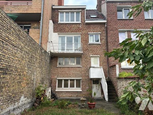 À vendre - Maison mitoyenne de type bel étage de 95.54 m² située à Rosendaël, dans un secteur r...