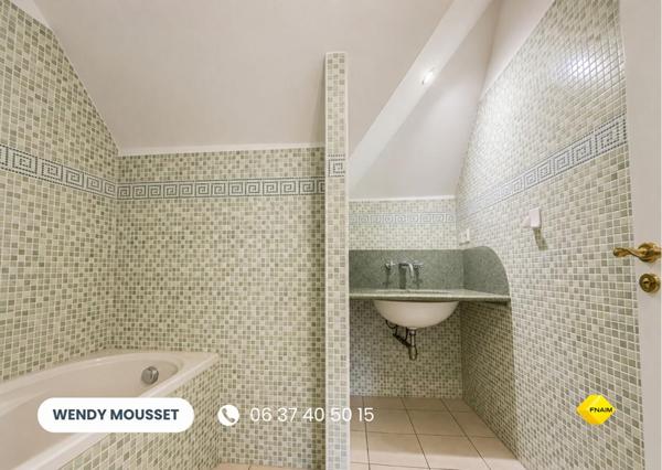 Villa bourgeoise de 285 m² avec immense sous-sol - Aux portes de Vannes - Secteur Saint-Goustan/Golf à Theix-Noyalo