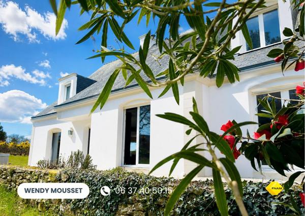Villa bourgeoise de 285 m² avec immense sous-sol - Aux portes de Vannes - Secteur Saint-Goustan/Golf à Theix-Noyalo