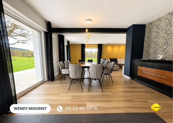 Villa bourgeoise de 285 m² avec immense sous-sol - Aux portes de Vannes - Secteur Saint-Goustan/Golf à Theix-Noyalo