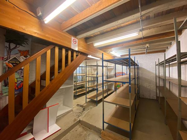 Local commercial 83m2