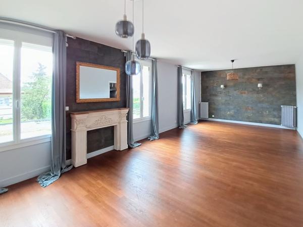 Vente Maison180 m² - 7 Pièces - AMILLY (45200)