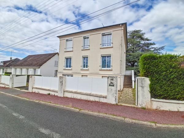 Vente Maison180 m² - 7 Pièces - AMILLY (45200)