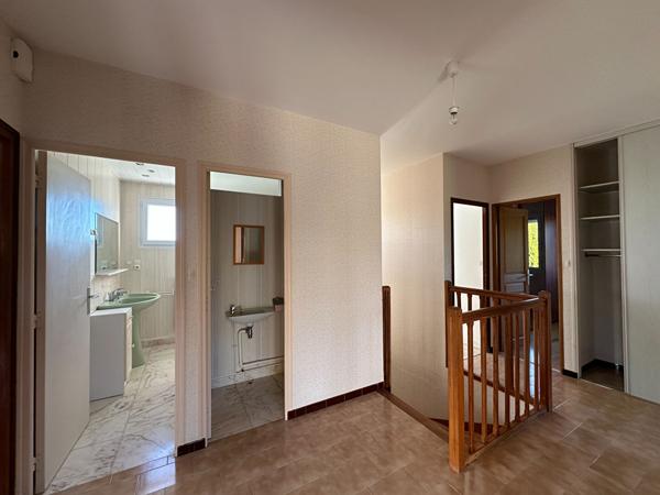 ROCHEFORT - BELLE MAISON FAMILIALE DE 167 M² - 5 CHAMBRES, DEUX GARAGES , FORT POTENTIEL !