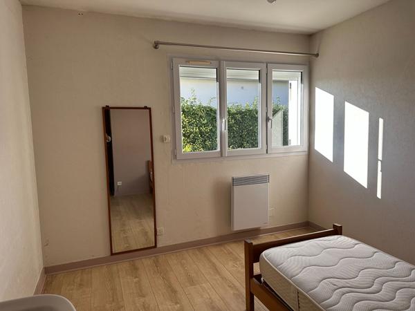 ROCHEFORT - BELLE MAISON FAMILIALE DE 167 M² - 5 CHAMBRES, DEUX GARAGES , FORT POTENTIEL !
