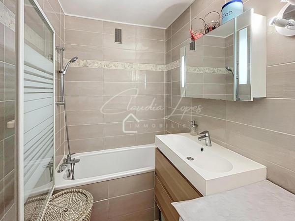 ENGHIEN-LES BAINS APPARTEMENT 4 PIECES AVEC CAVE ET PARKING