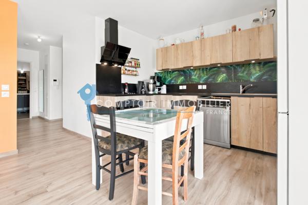 Appartement
                                                                                                                                                                                                                                                                                                                        3 pièce(s)                                                                                                                                                                                                          2 chambre(s)                                                                                                                                                                                                          64  m²