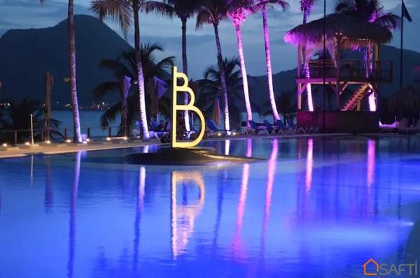 LE DIAMANT - APPARTEMENT LUXURIANT 38M2,PISCINE,BAR