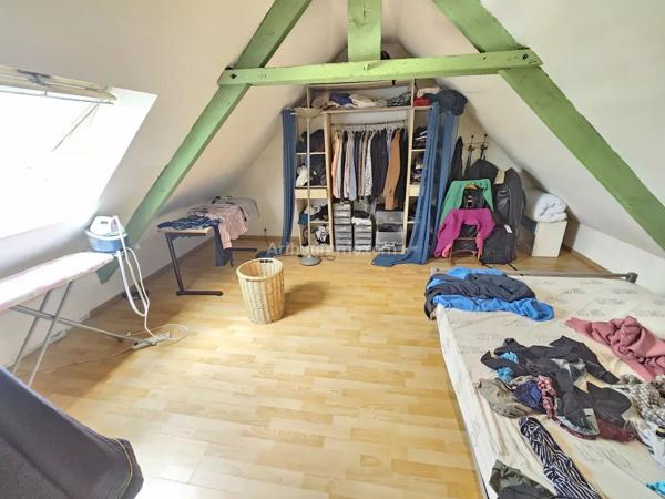 Vente                                                      Local commercial
                        
                                         226 m2                     à Ploumagoar