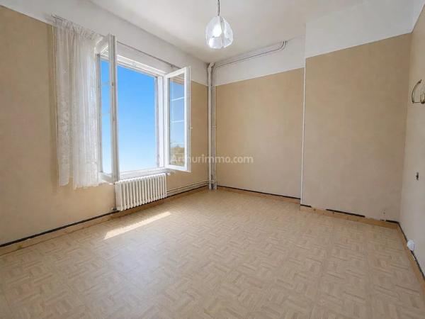 Vente                                                      Maison de ville
                        
                     4 pièces                      95 m2                     à Gournay-en-Bray