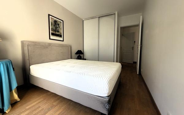 Appartement à louer    2 pièces • 50,72 m2 Vincennes