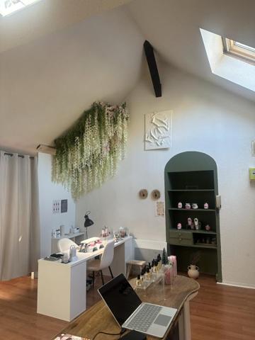 Centre ville Rodez, local professionnel en étage de 33 m² environ