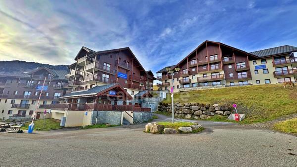A vendre 2 pièces VILLAREMBERT (73), Votre cocon à la montagne dans une résidence avec piscine et sauna.