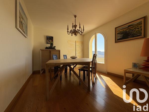 Maison 9 pièces de 183 m² à Millau (12100)