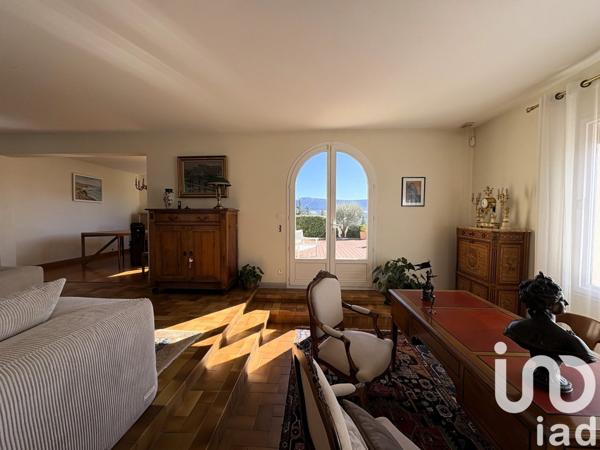 Maison 9 pièces de 183 m² à Millau (12100)