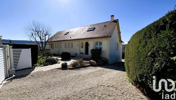 Maison 9 pièces de 183 m² à Millau (12100)