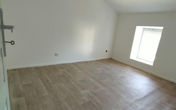 Maison à louer    4 pièces • 77,38 m2 Rilhac-Rancon