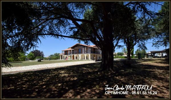 Maison traditionnelle T7 185 m2 5 chambres sur un terrain de 3500 m2