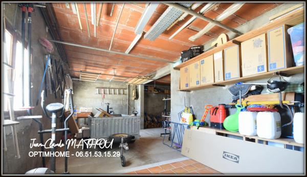 Maison traditionnelle T7 185 m2 5 chambres sur un terrain de 3500 m2