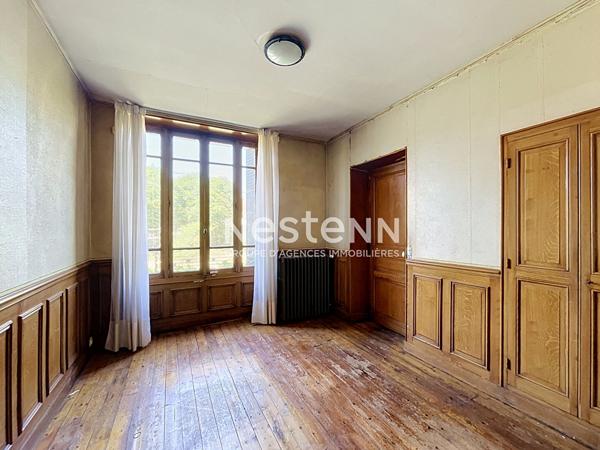 Maison Pussay 6 pièce(s) 208.12 m2 + Garage