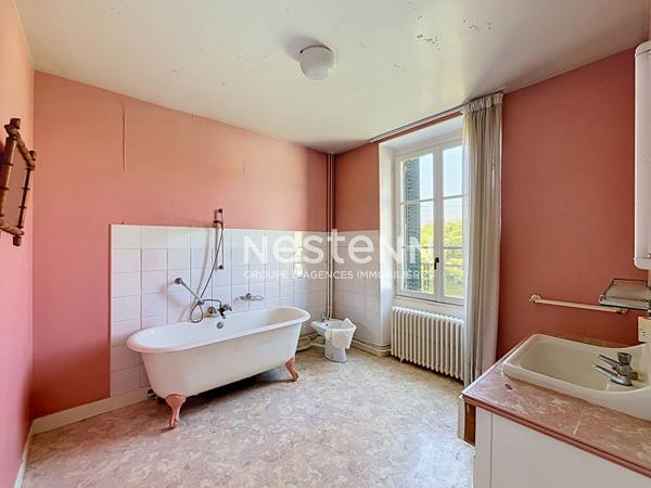 Maison Pussay 6 pièce(s) 208.12 m2 + Garage
