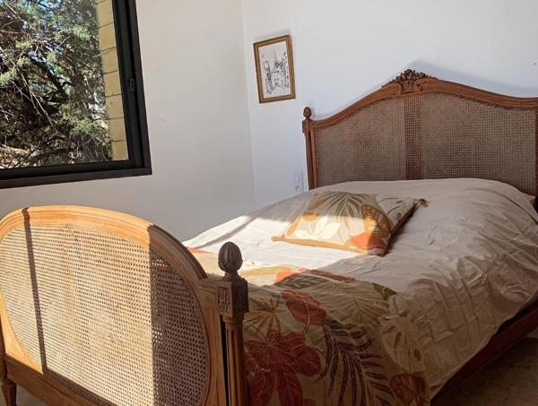 Coup de cœur absolu — Bien d'exception sur colline, vue panoramique 448 000 €