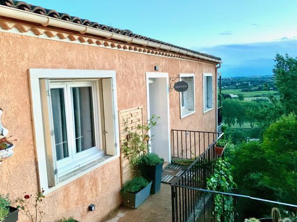 Coup de cœur absolu — Bien d'exception sur colline, vue panoramique 448 000 €