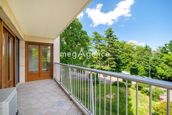 Appartement à ECULLY, 69130 - 5 pièces 120m²