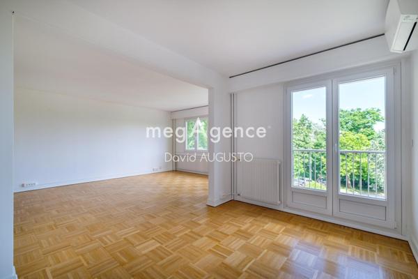 Appartement à ECULLY, 69130 - 5 pièces 120m²