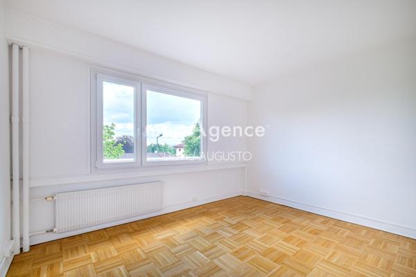 Appartement à ECULLY, 69130 - 5 pièces 120m²