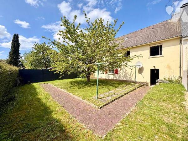 NOUVEAUTÉ ÉTUDE TRENTE-CINQ NOTAIRES

Située au coeur de la commune de Noyal-Châtillon-sur-Se...