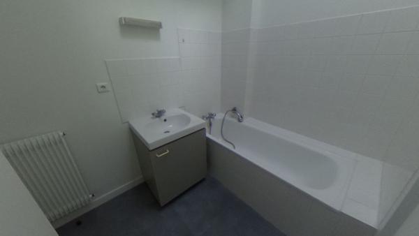 Appartement dernier étage traversant